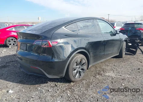 2025 Tesla Model Y Long Range Dual Motor All-Wheel Drive from USA, damaged, VIN 7SAYGDEE6SF300238
